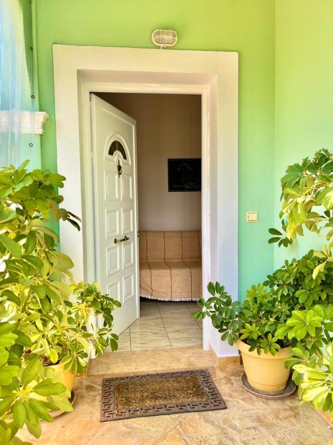 Green Hill House Agios Georgios Pagon Exterior foto